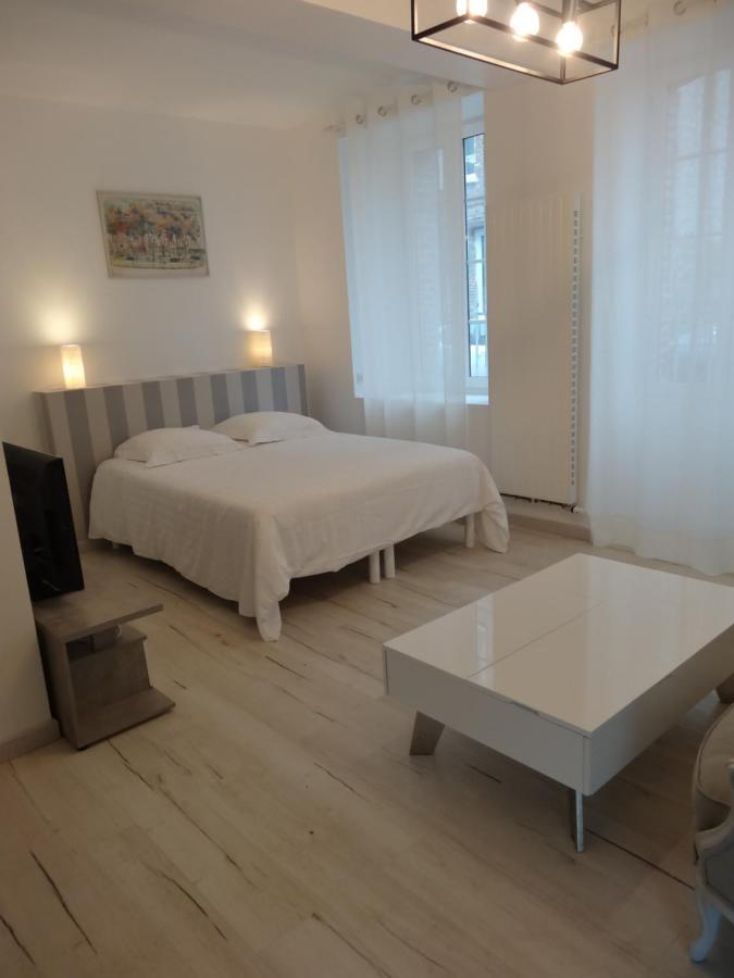 Les Petites Tuileries Bed & Breakfast Bray-sur-Seine Exterior foto